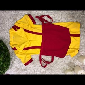 “2 Broke Girls” Halloween costume